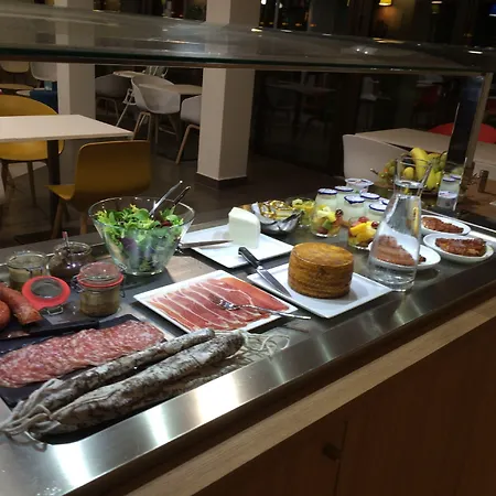 Ibis Styles Collioure Пор-Вандр