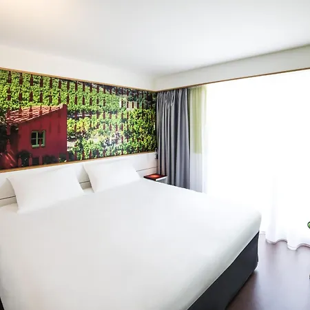 Отель Ibis Styles Collioure