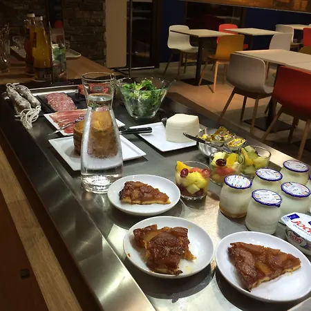 Ibis Styles Collioure 포르방드르