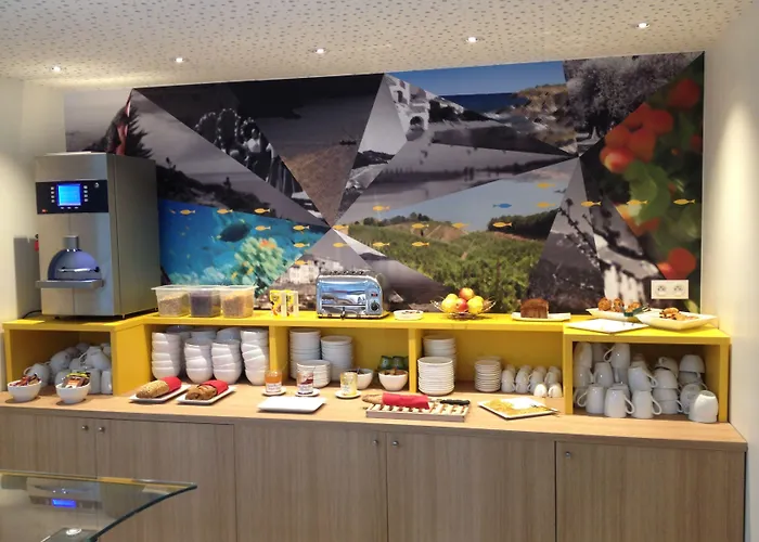 Отель Ibis Styles Collioure